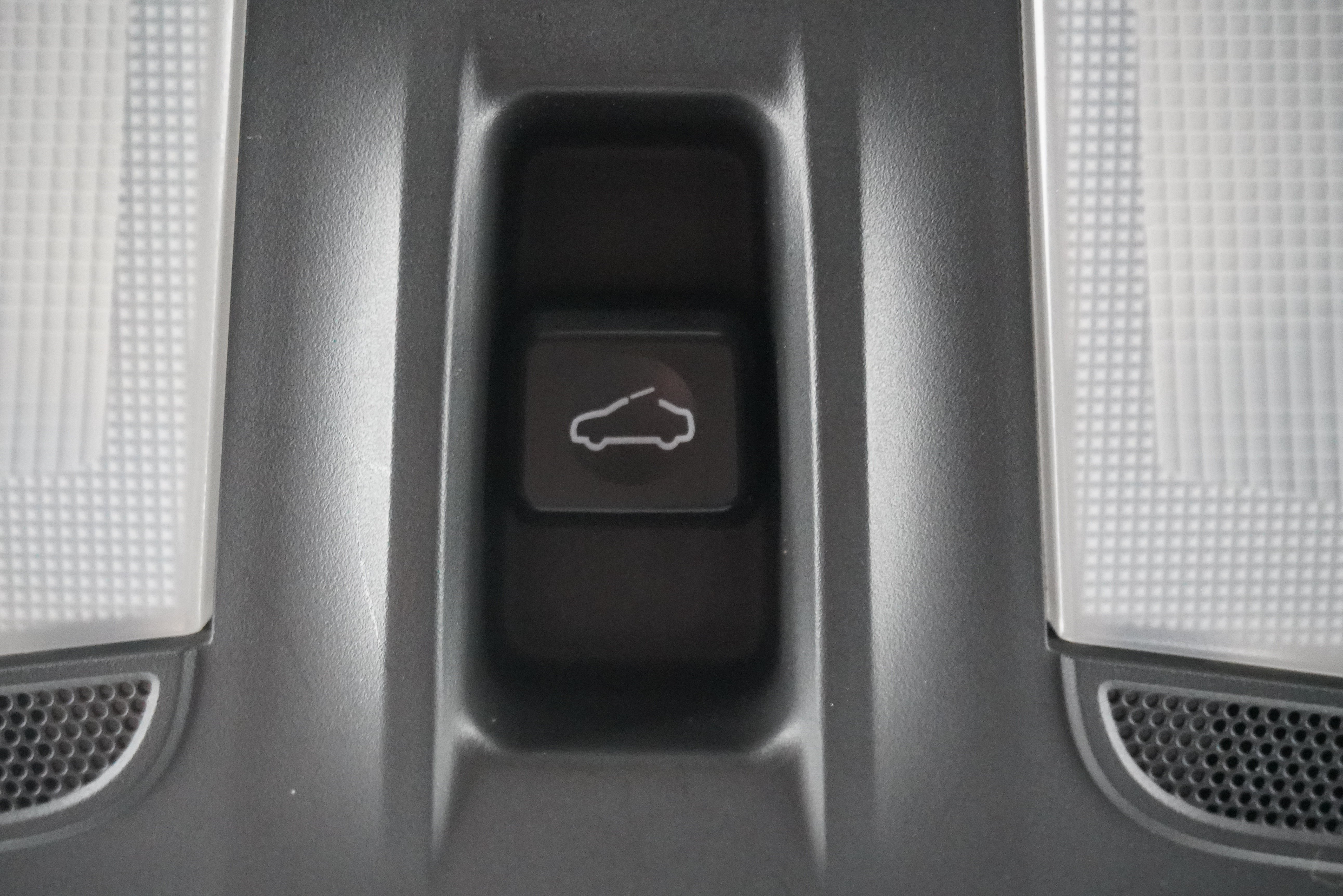 Used 2020 Hyundai Veloster 2.0 Premium FWD image 22