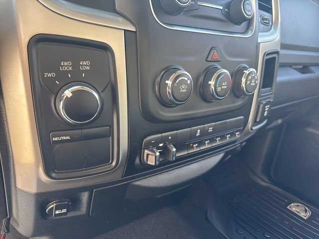 Used 2018 RAM 3500 SLT w/ Snow Chief Group AWD/4WD image 19