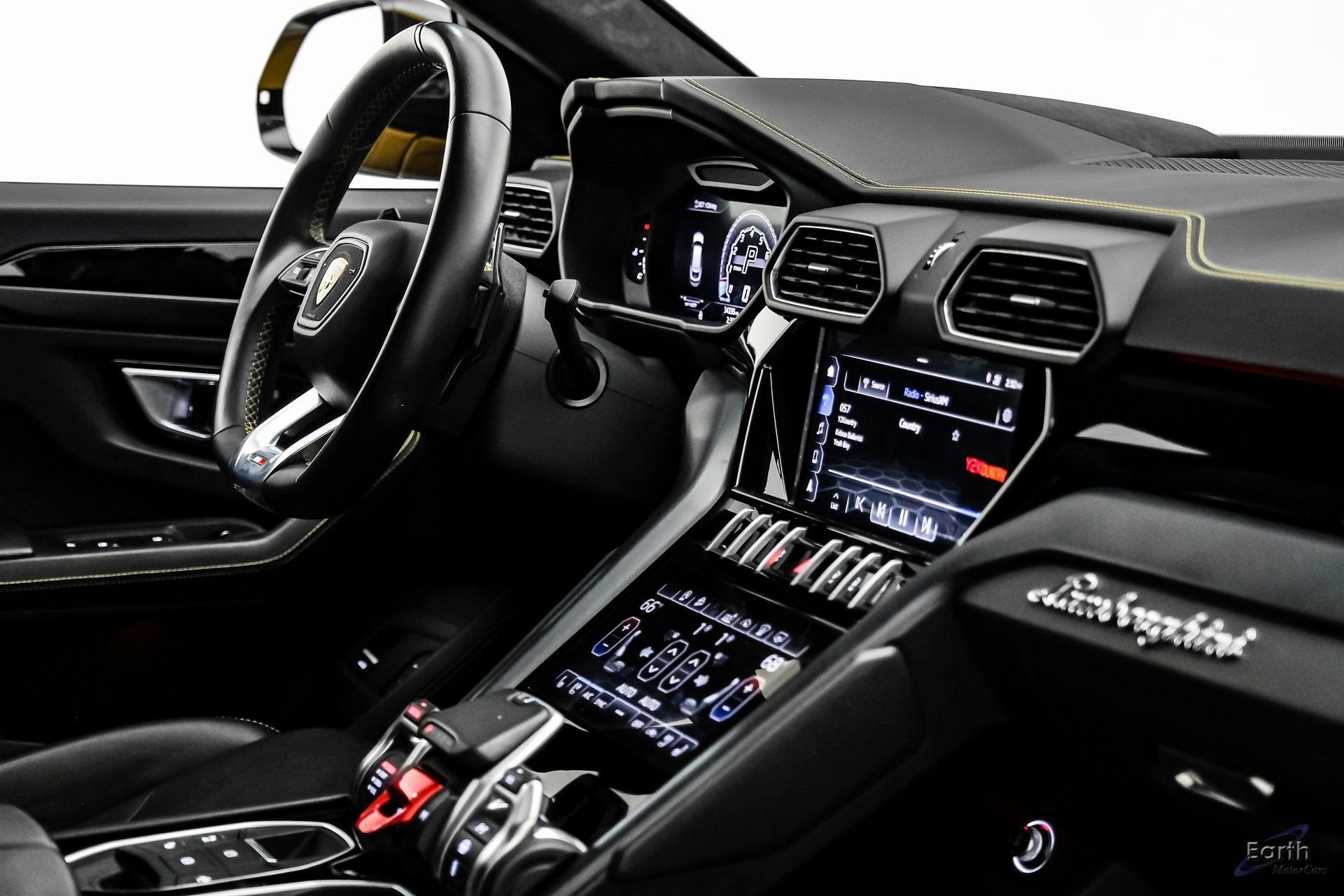 Used 2021 Lamborghini Urus image 55