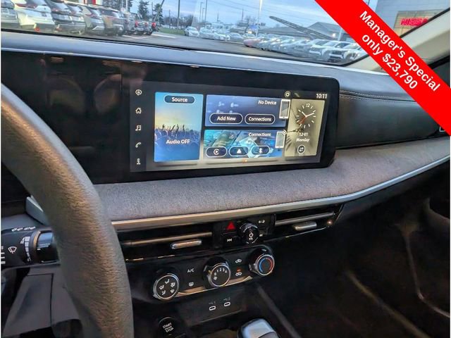 Certified 2025 Nissan Kicks SV image 20