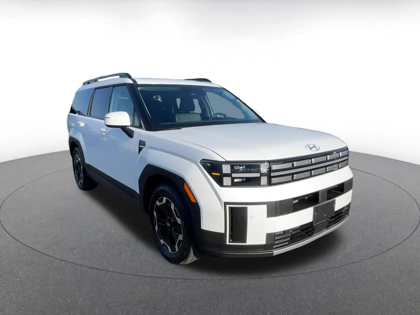 Used 2025 Hyundai Santa Fe SEL image 3