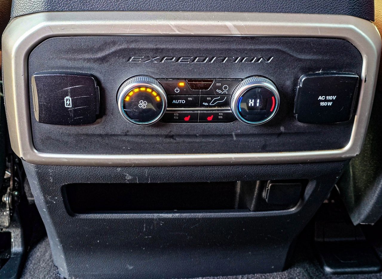 Used 2024 Ford Expedition Max Limited image 33