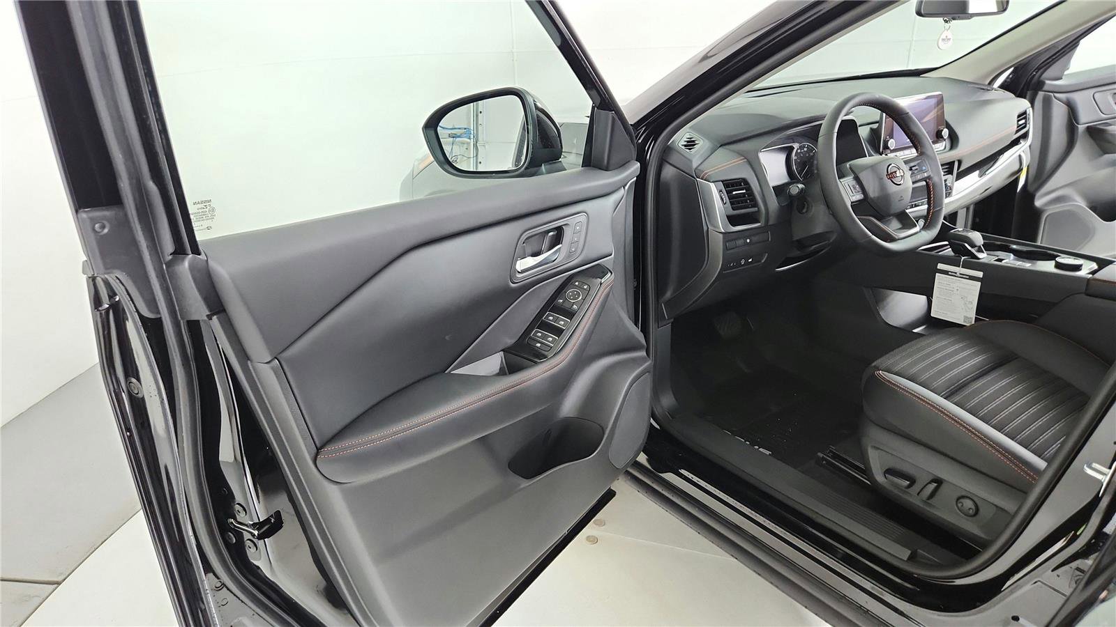Certified 2025 Nissan Rogue SV w/ Rock Creek Premium Package image 15
