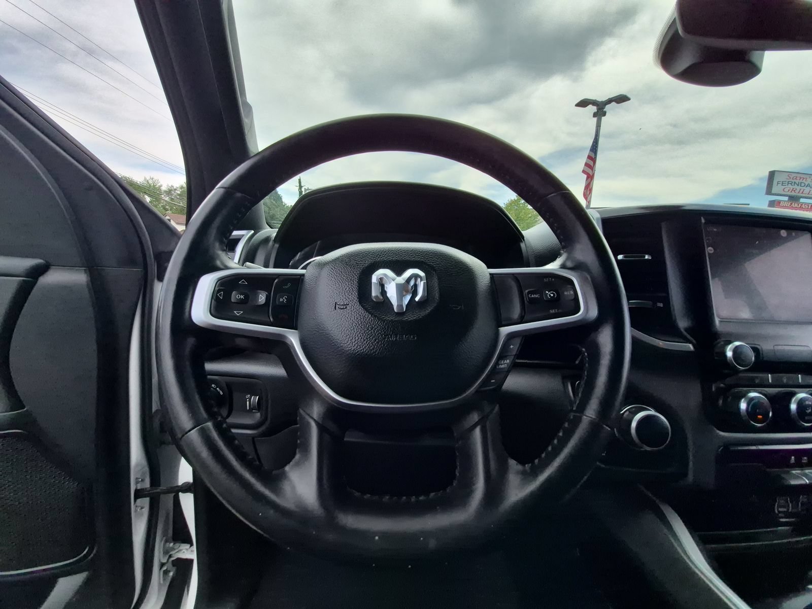 Used 2022 RAM 1500 Big Horn AWD/4WD image 21