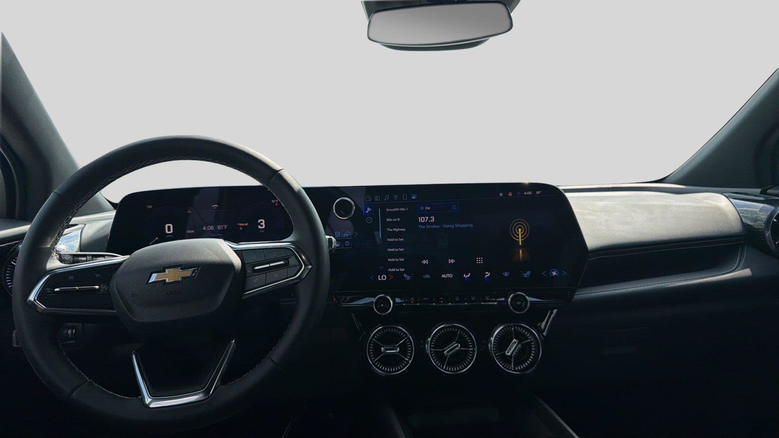 Used 2025 Chevrolet Blazer EV LT FWD image 9
