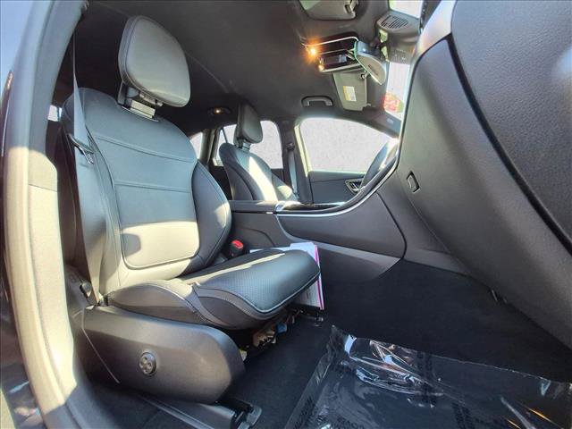 Used 2026 Mercedes-Benz GLC 300 image 19