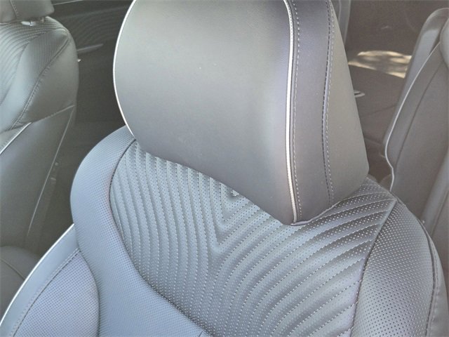 Used 2025 Hyundai Palisade Calligraphy image 16