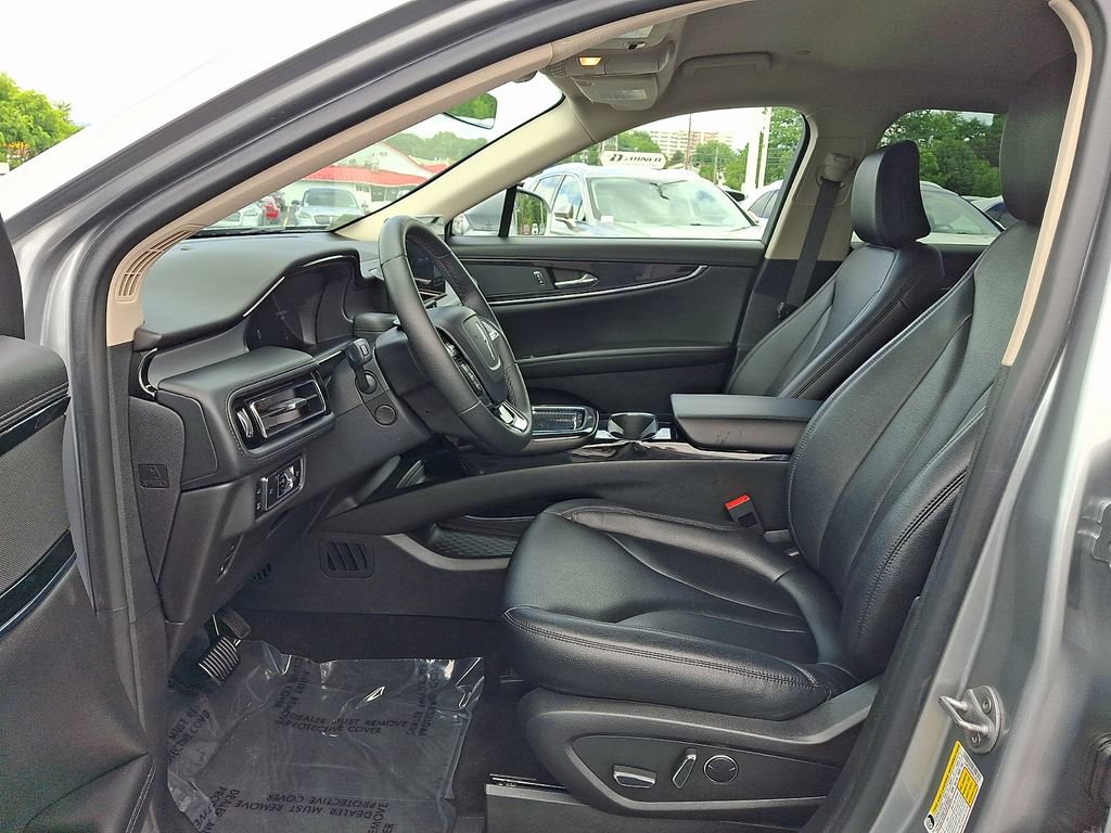Certified 2023 Lincoln Nautilus AWD w/ Premium Package image 13