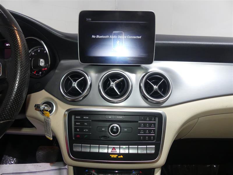 Used 2019 Mercedes-Benz GLA 250 4MATIC image 37
