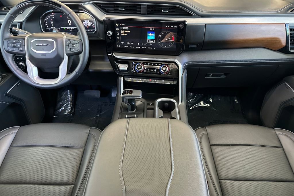 Used 2025 GMC Sierra 1500 Denali AWD/4WD image 13