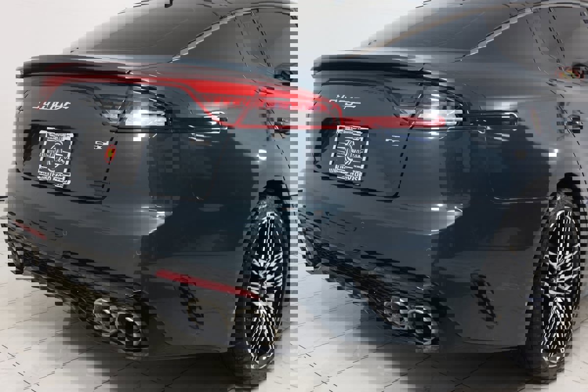 Used 2023 Kia Stinger GT2 image 43