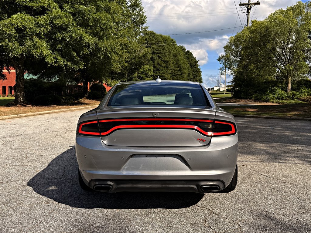 Used 2016 Dodge Charger R/T RWD image 6