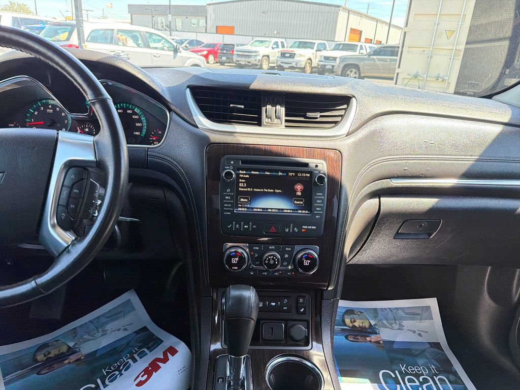 Used 2016 Chevrolet Traverse LTZ AWD/4WD image 15