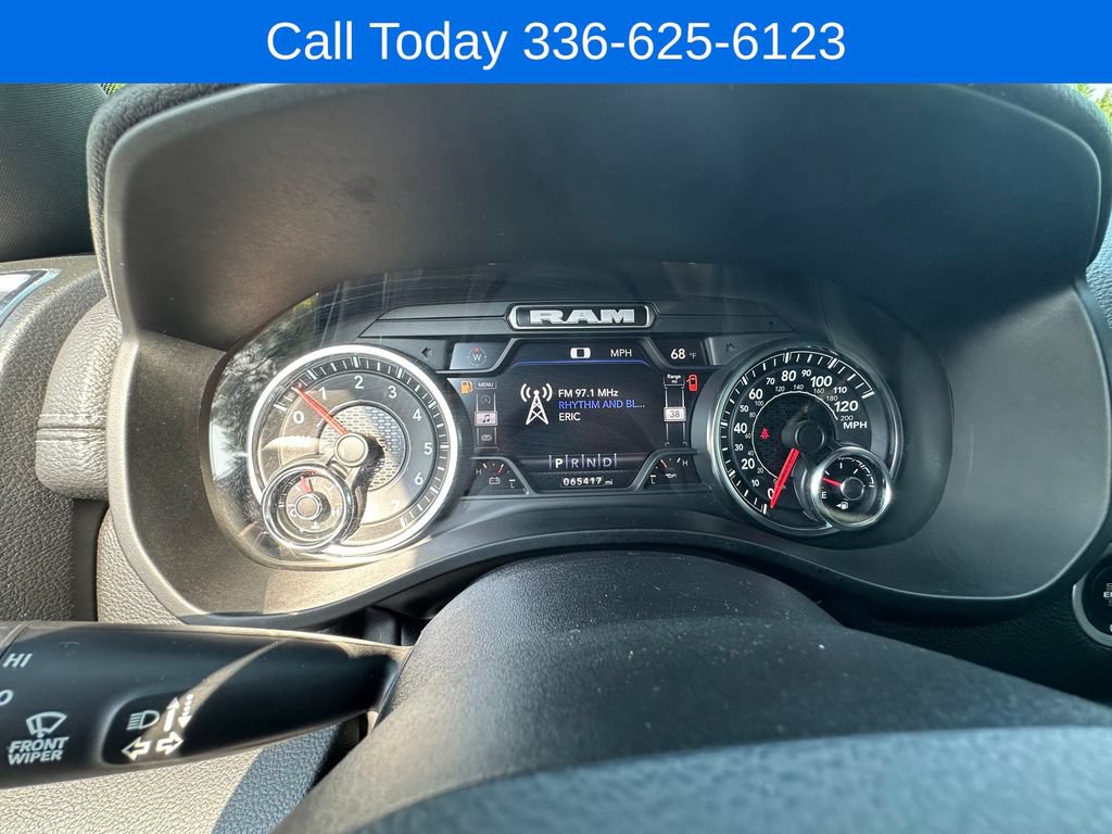 Used 2023 RAM 1500 Laramie AWD/4WD image 17