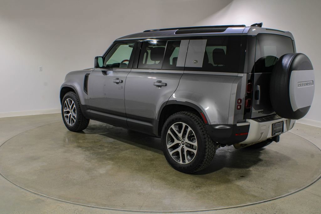 Used 2020 Land Rover Defender 110 HSE image 3