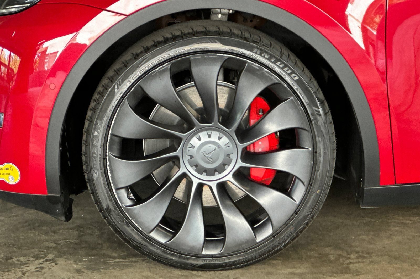 Used 2022 Tesla Model Y Performance AWD/4WD image 25