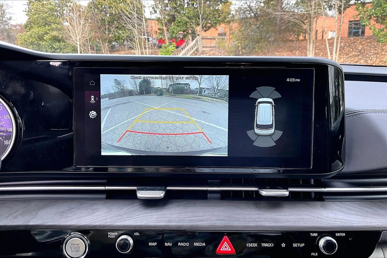 Used 2024 Kia Carnival EX image 14