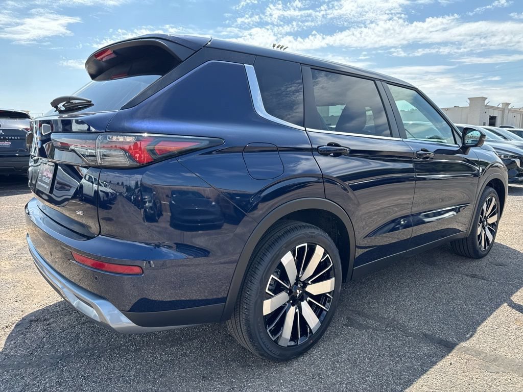 New 2026 Mitsubishi Outlander SE FWD image 4