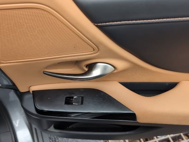 Certified 2023 Lexus ES 300h w/ Premium Package image 26