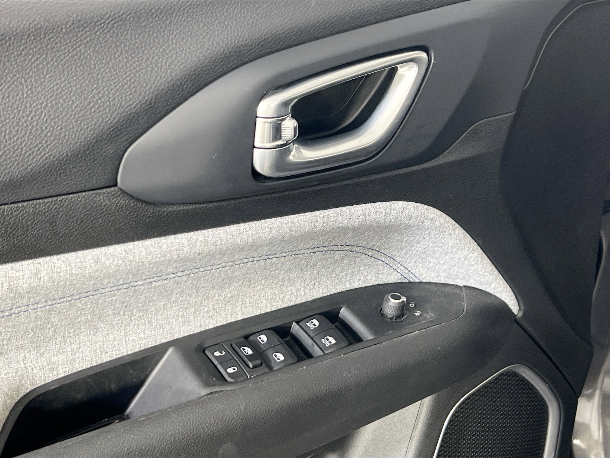 Used 2022 Jeep Compass Latitude w/ Convenience Group image 17