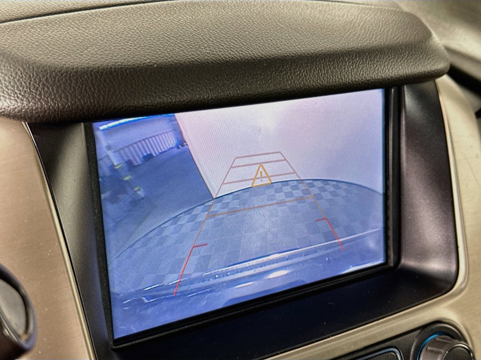 Used 2018 GMC Yukon Denali AWD/4WD image 15