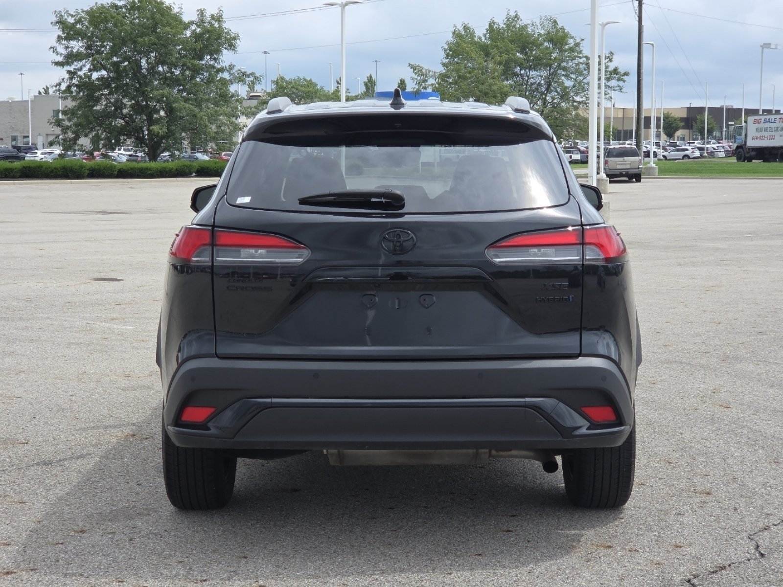 Used 2024 Toyota Corolla Cross AWD Hybrid w/ Convenience Package image 18