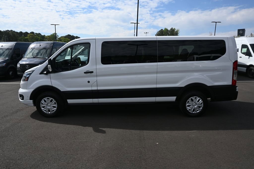 Used 2023 Ford Transit 350 XLT RWD image 3