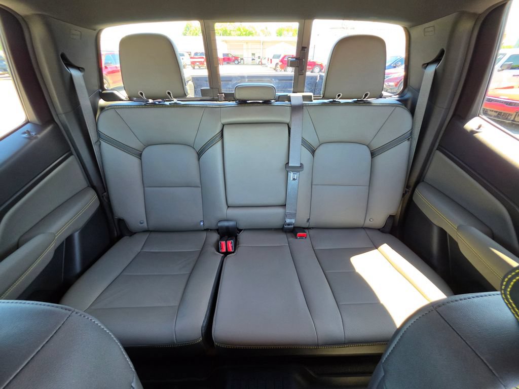 Used 2025 Chevrolet Colorado ZR2 AWD/4WD image 44
