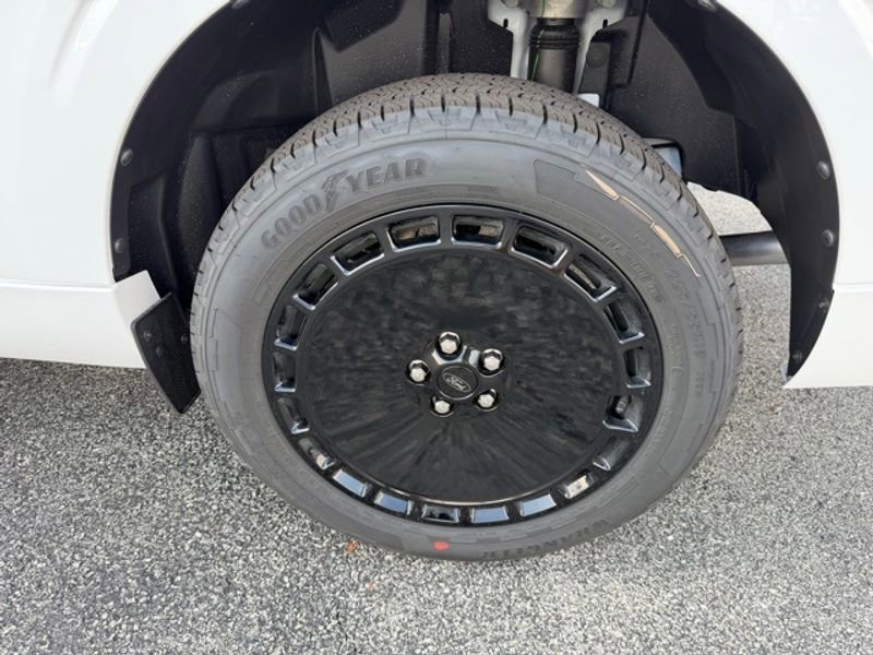 New 2025 Ford Maverick Lobo image 25
