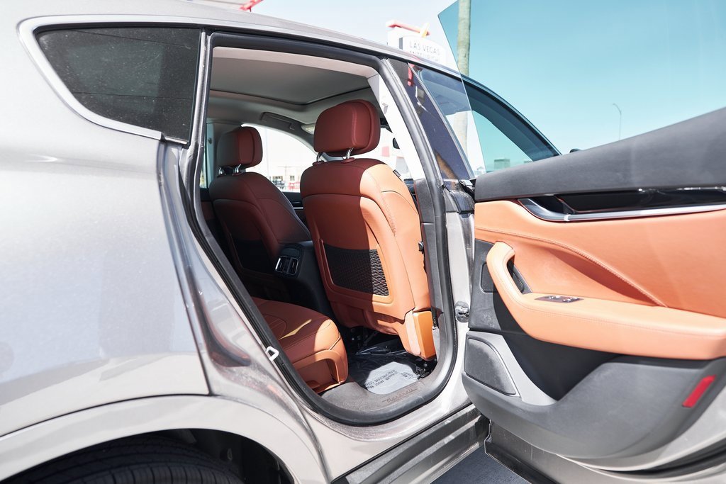 Used 2022 Maserati Levante GT image 13