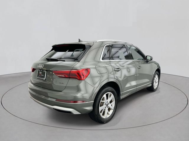 Used 2023 Audi Q3 2.0T Premium w/ Convenience Package AWD/4WD image 3