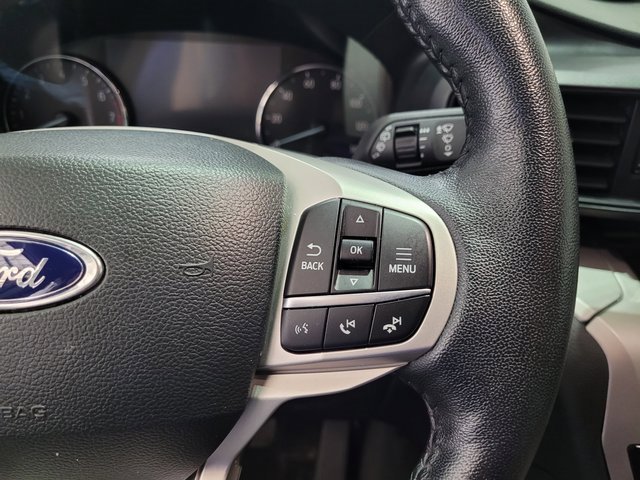 Used 2022 Ford Explorer XLT image 29
