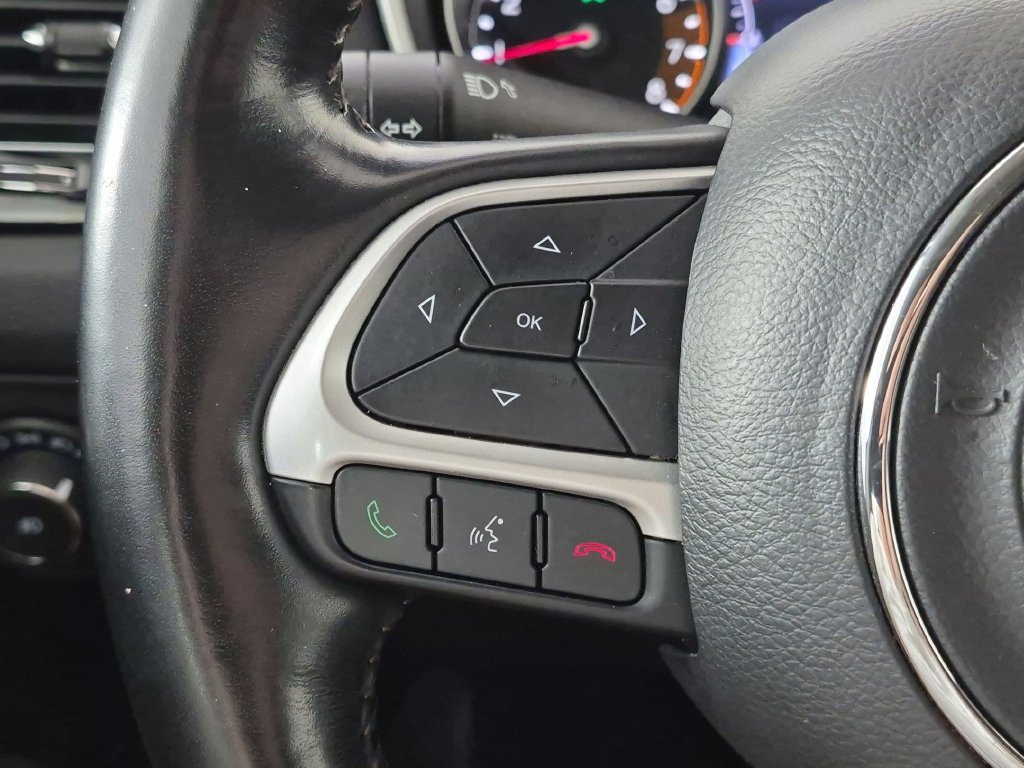 Used 2021 Jeep Compass Limited AWD/4WD image 19