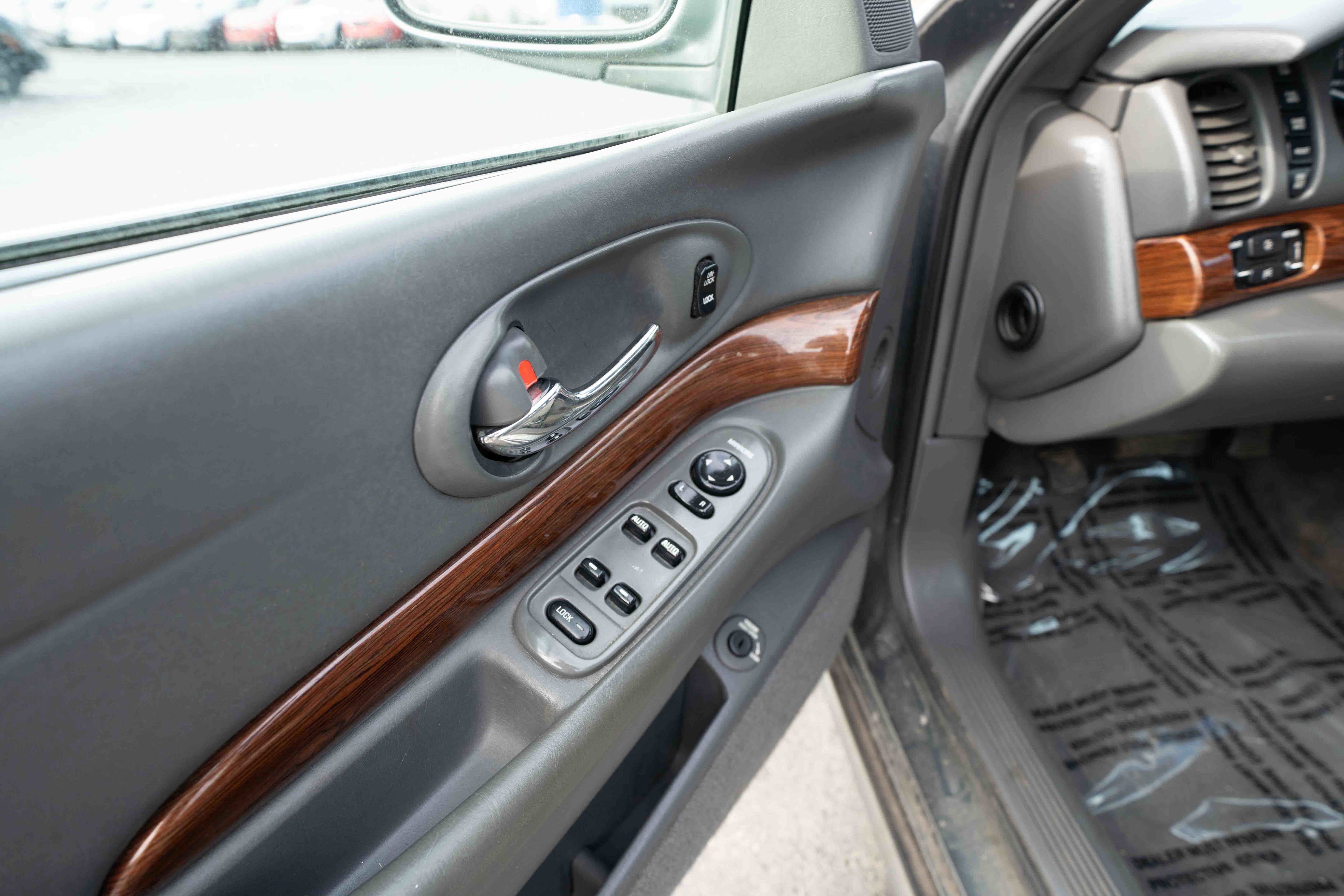 Used 2005 Buick Le Sabre Custom image 7