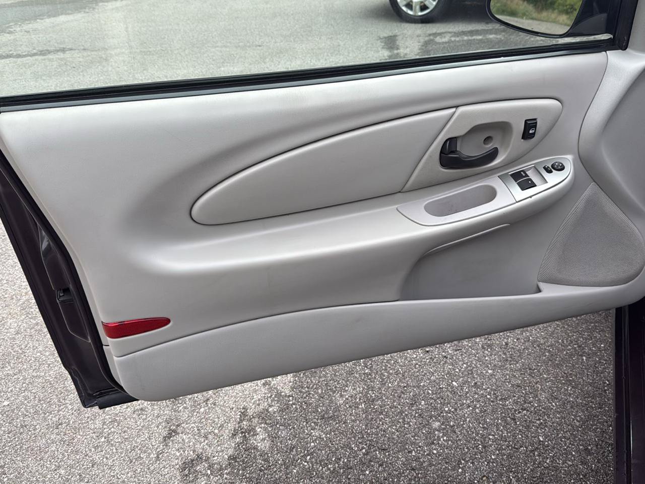 Used 2007 Chevrolet Monte Carlo LT FWD image 13