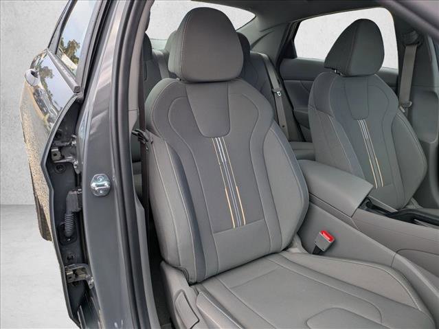 Certified 2025 Hyundai Elantra Sport image 19