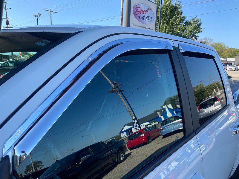 Used 2017 RAM 1500 Laramie image 14