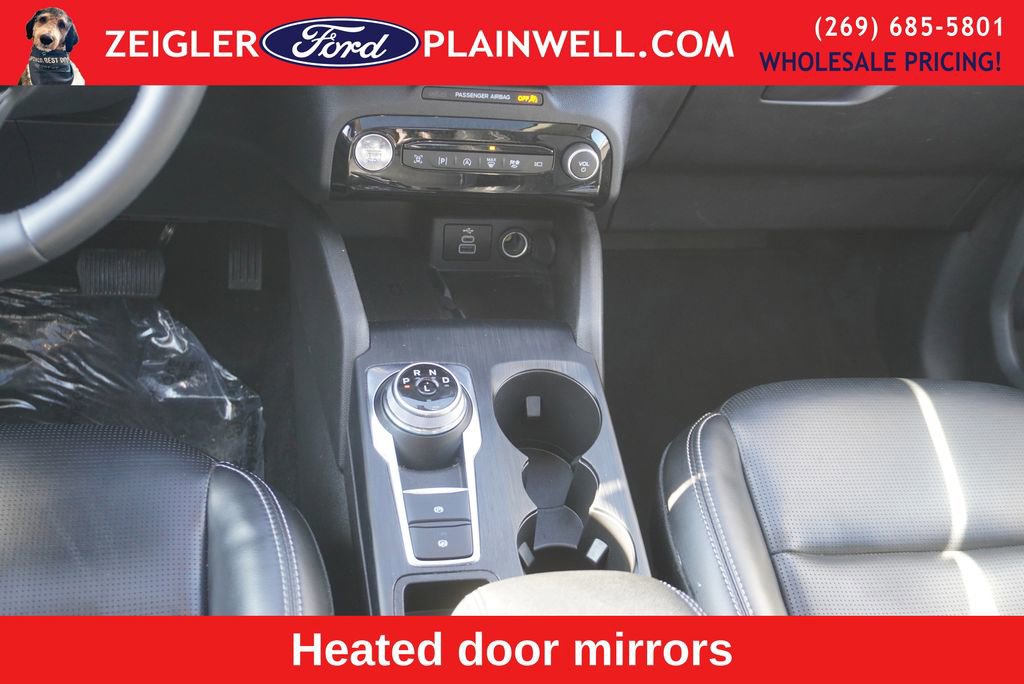 Used 2024 Ford Escape Platinum image 16