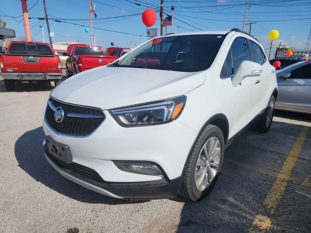 Used 2017 Buick Encore Essence image 1