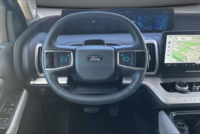Used 2025 Ford Expedition Max Active image 8