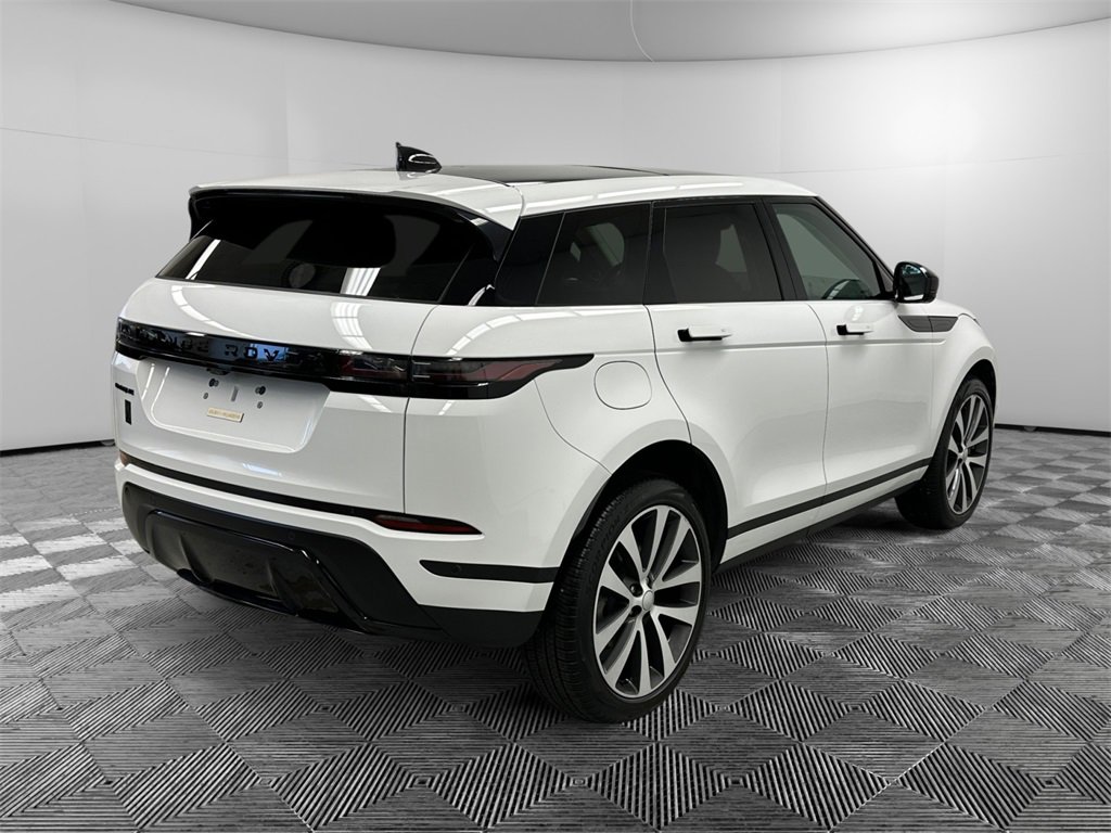 Used 2025 Land Rover Range Rover Evoque S image 5