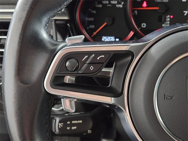 Used 2021 Porsche Macan Base image 32