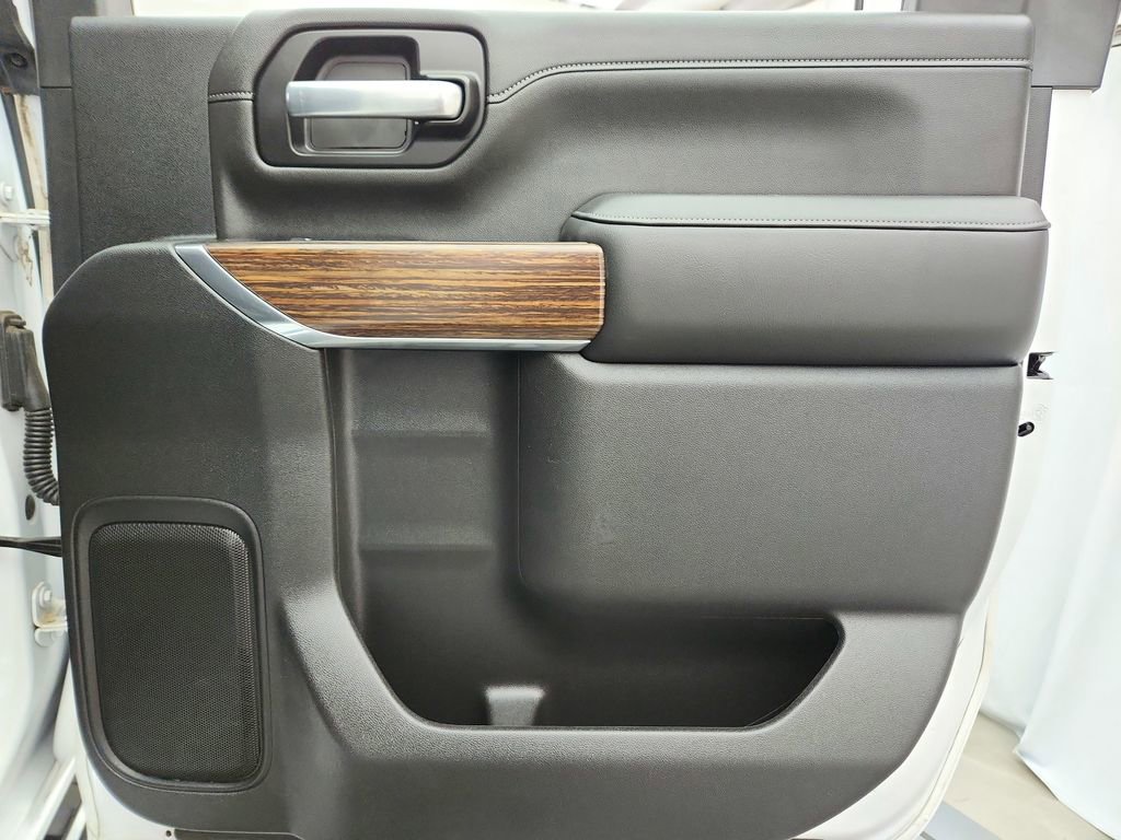Used 2020 Chevrolet Silverado 2500 High Country w/ LPO, Dark Essentials Package AWD/4WD image 35