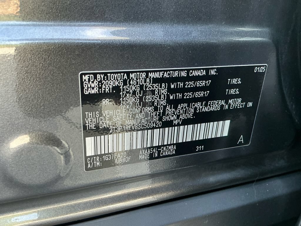 Used 2025 Toyota RAV4 XLE AWD/4WD image 30