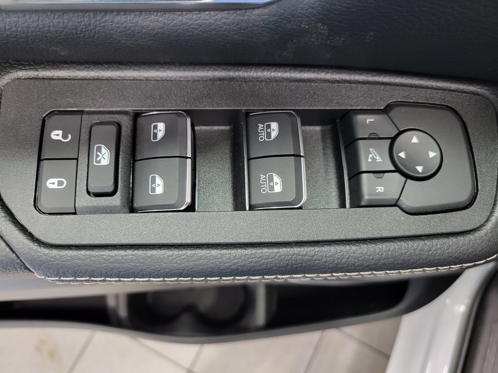 New 2026 RAM 1500 Laramie w/ Night Edition AWD/4WD image 12
