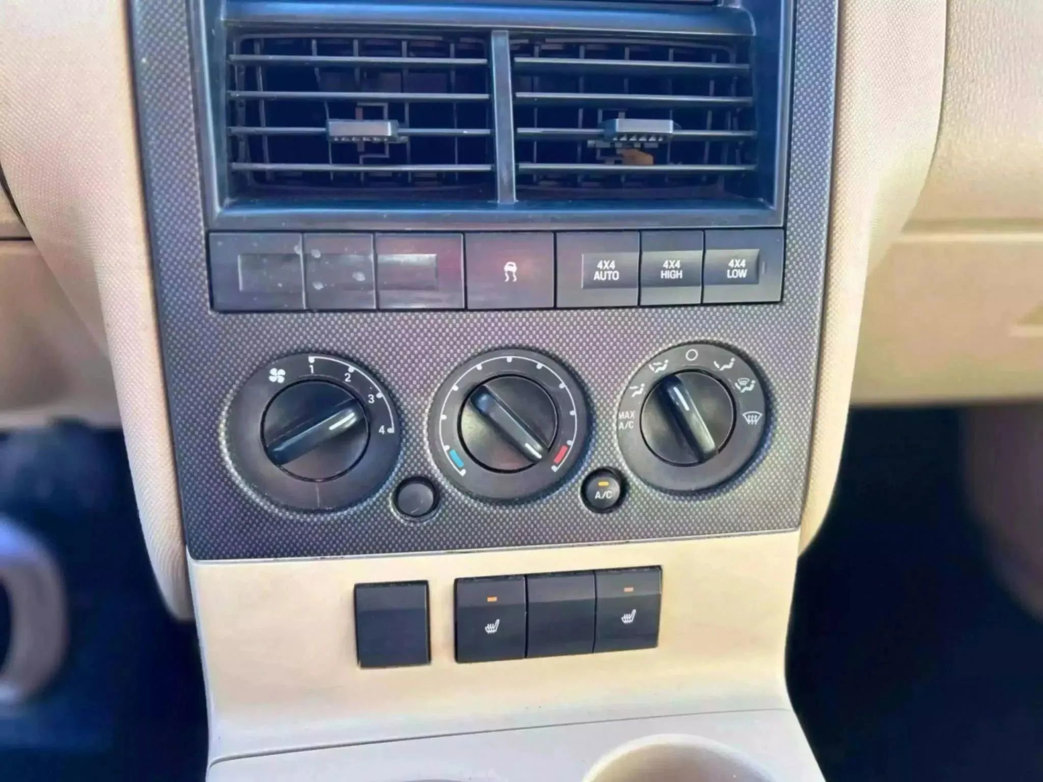 Used 2007 Ford Explorer Sport Trac Limited image 17