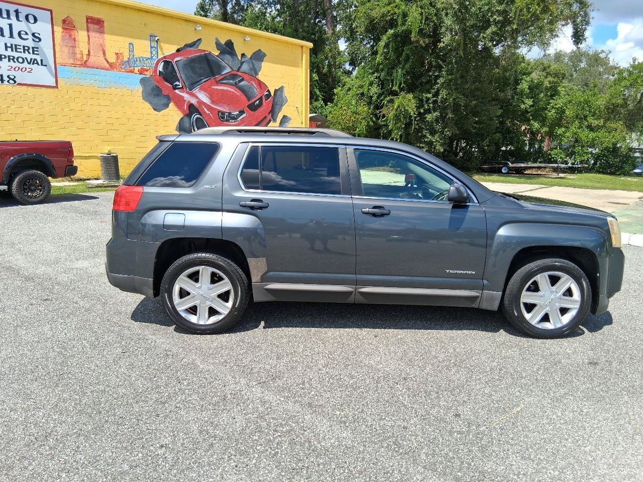 Used 2011 GMC Terrain SLT FWD image 5