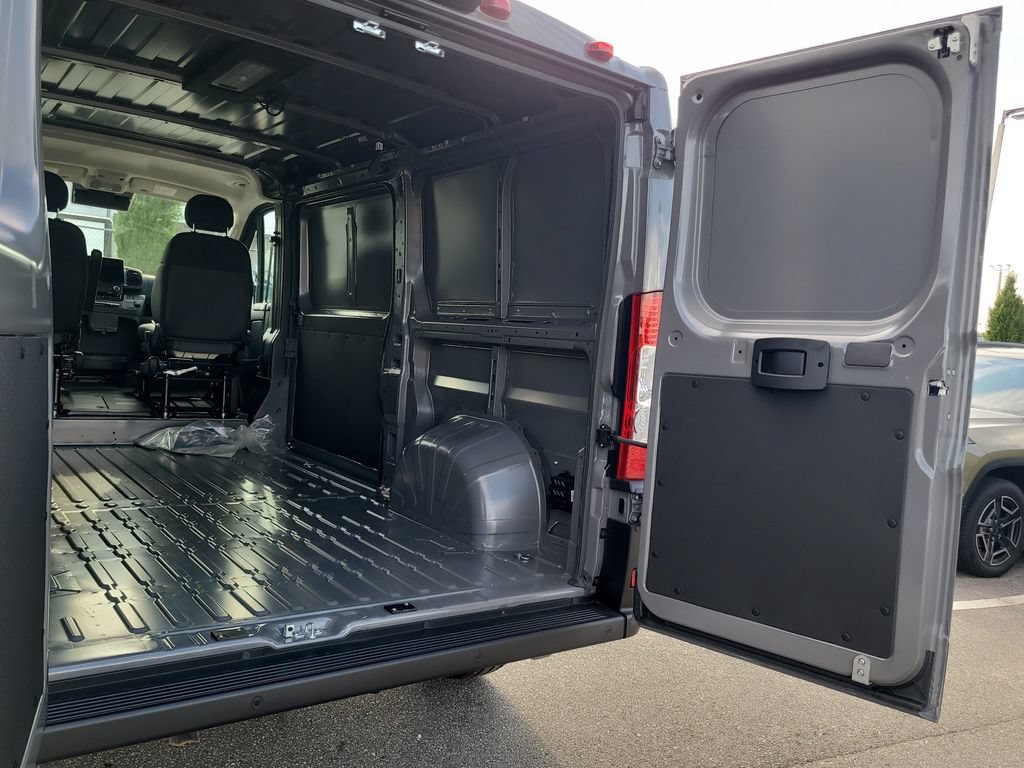 New 2026 RAM ProMaster 1500 w/ Premium Convenience Group FWD image 11