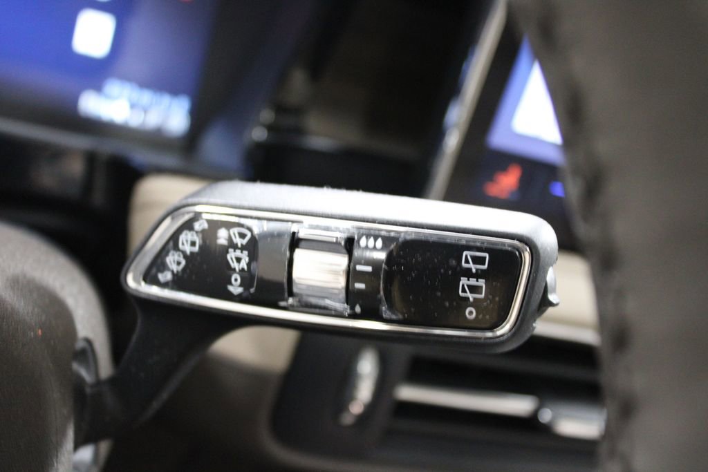 Used 2024 Lincoln Corsair Reserve w/ Equipment Group 201A image 22