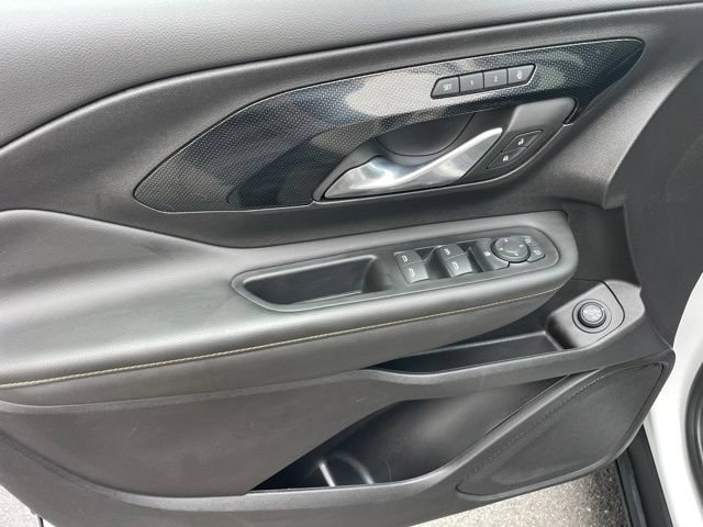 Used 2024 GMC Terrain AT4 w/ Tech Package AWD/4WD image 15